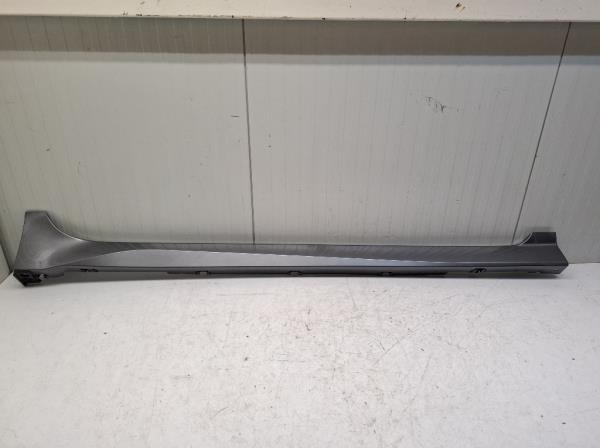 Nissan Leaf jobb k�sz�bspoiler (768506WL2C) foto