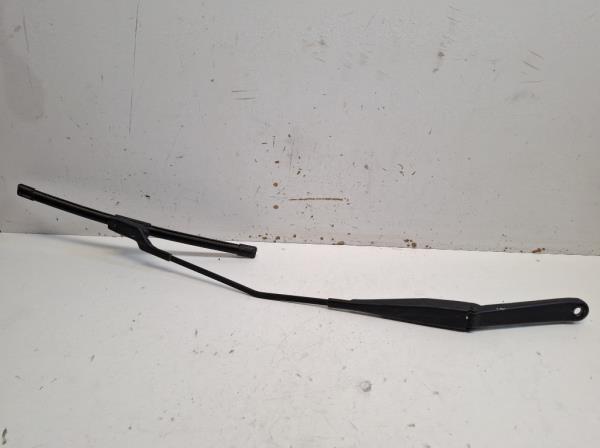 Ford Fiesta jobb els� ablakt�rl� kar (8A6117526BB) foto