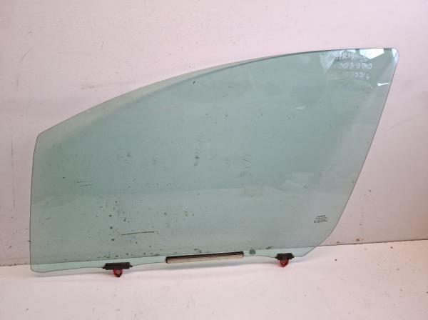Toyota Yaris bal els� ajt� �veg lej�r�  foto