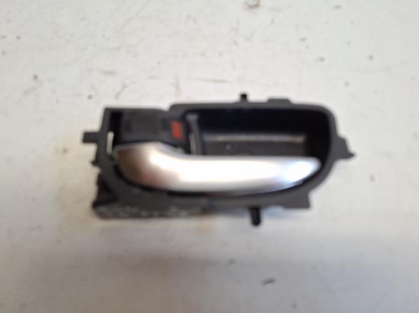 Toyota Yaris bal h�ts� bels� kilincs (692060D271) foto
