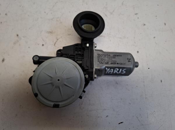 Toyota Yaris jobb els� ablakemel� motor (857100D100) foto