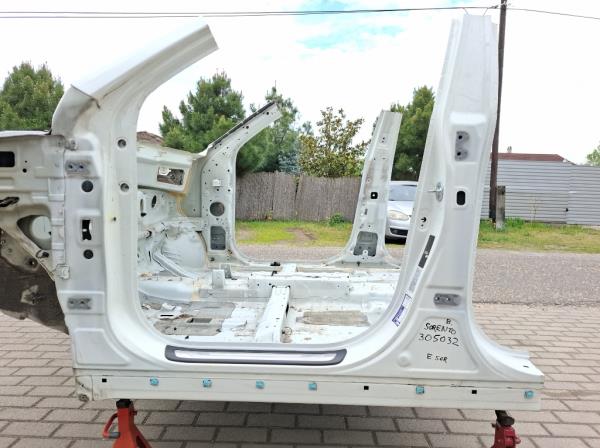 Kia Sorento bal els� k�sz�b  foto