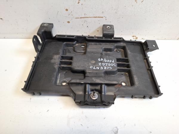 Kia Sorento akkuml�tor tart� (371502P100) foto