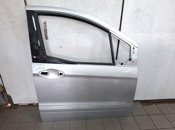 Ford Tourneo Courier jobb els� ajt�  foto