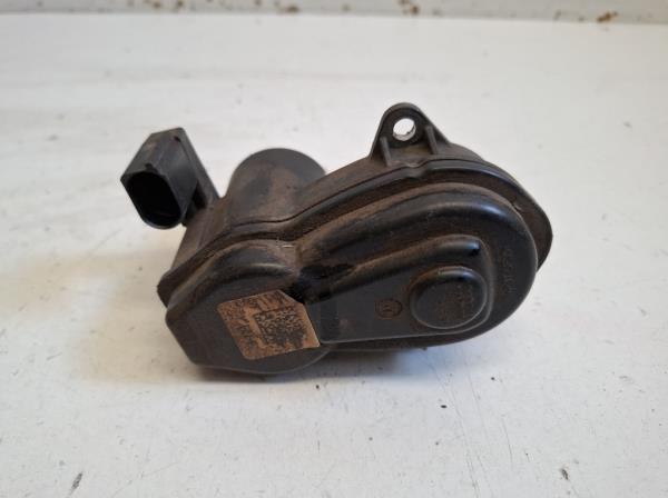 Nissan Qashqai jobb h�ts� k�zif�k motor (32353310C) foto