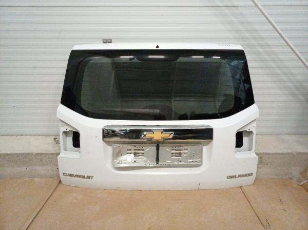 Chevrolet Orlando csomagt�rajt�  foto
