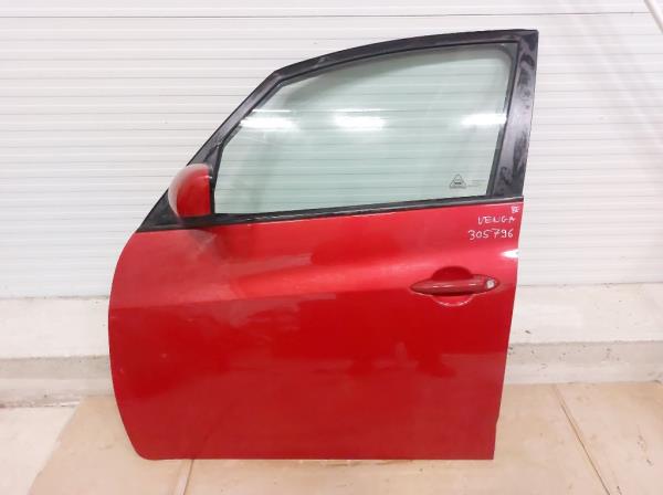 Kia Venga bal els� ajt�  foto