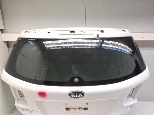 Kia Sorento h�ts� sz�lv�d�  foto