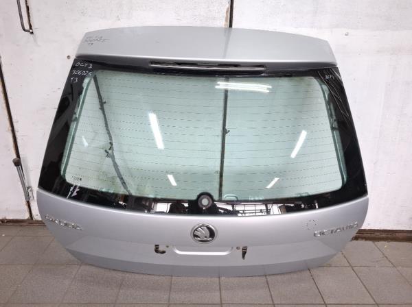 Skoda Octavia csomagt�rajt�  foto