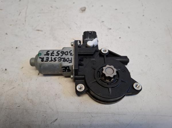 Subaru Forester bal els� ablakemel� motor  foto