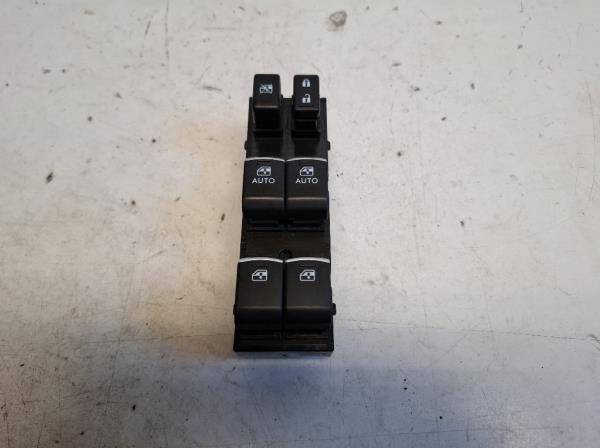 Subaru Forester bal els� ablakemel� kapcsol� (83071SG090) foto