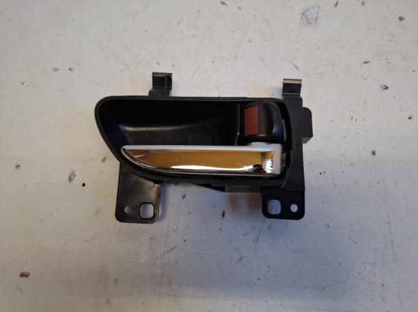 Subaru Forester jobb h�ts� bels� kilincs  foto