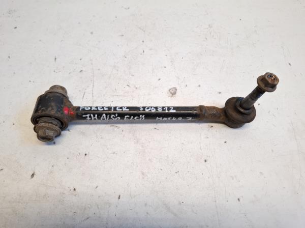 Subaru Forester jobb h�ts� als� els� leng�kar  foto
