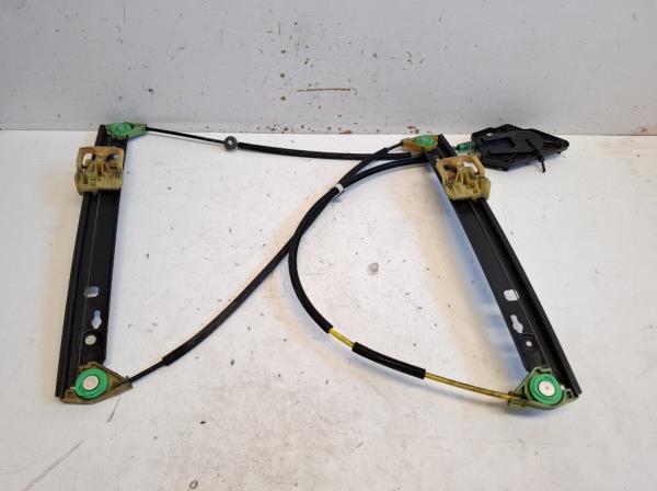 Audi A1 jobb els� Ablakemel� szerkezet elektromos (8X3837462) foto