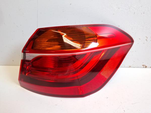 Bmw 2-es sorozat F45 jobb h�ts� k�ls� l�mpa (7311030) foto