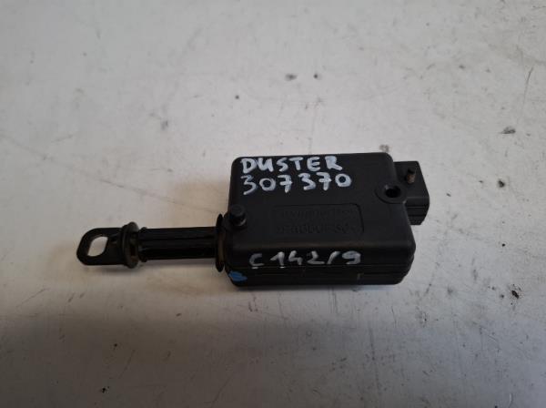 Dacia duster csomagt�rajt�z�r motor  foto