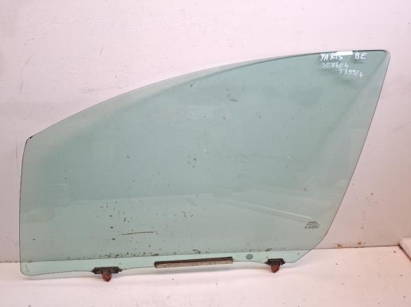 Toyota Yaris bal els� ajt� �veg lej�r�  foto