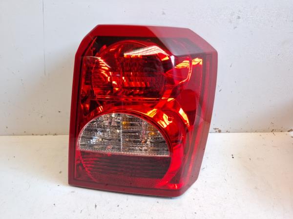 Dodge Caliber jobb h�ts� l�mpa  foto