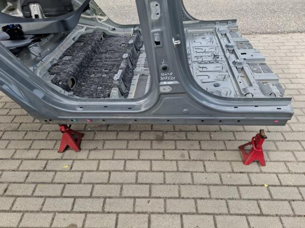 Hyundai Ioniq 5 jobb k�sz�b  foto