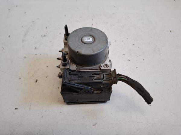 Ford Fiesta abs (J1BC2B373AE) foto
