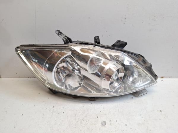 Toyota Auris jobb els� f�nysz�r� (8111002A40) foto