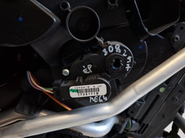 Renault Megane bal als� f�t�s �ll�t� motor  foto