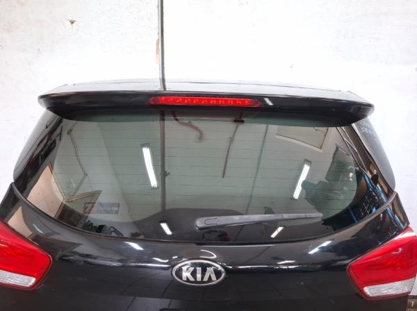 Kia Carens h�ts� sz�lv�d�  foto