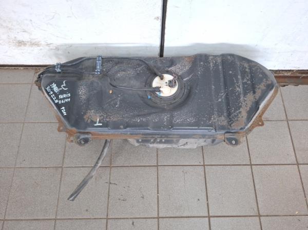 Toyota Yaris �zemanyag tank  foto