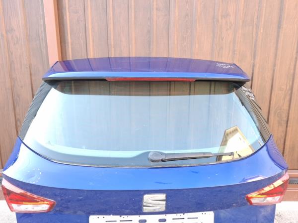 Seat Arona h�ts� sz�lv�d�  foto