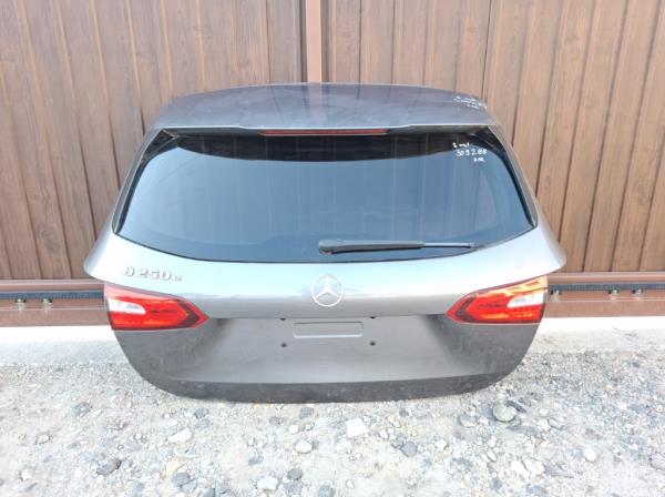 Mercedes B-oszt�ly W247 csomagt�rajt�  foto