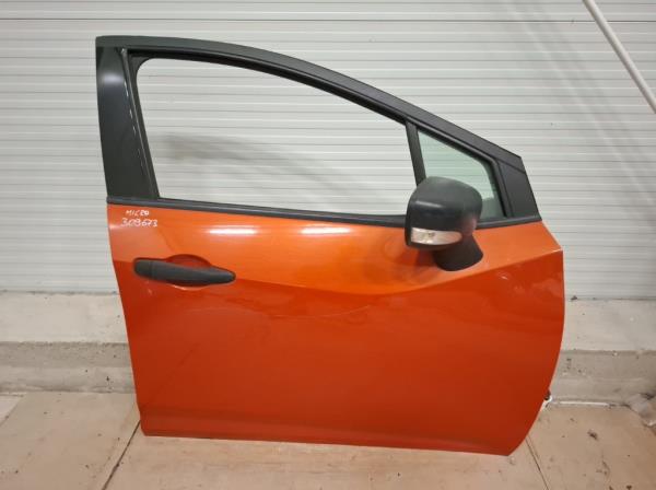 Nissan Micra jobb els� ajt�  foto