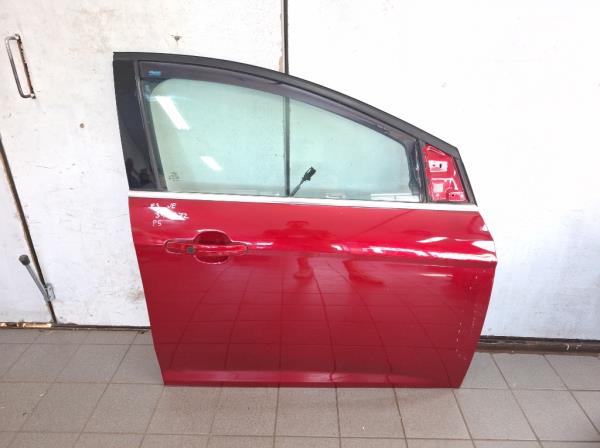 Ford Focus jobb els� ajt�  foto