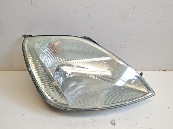 Ford Fiesta jobb els� f�nysz�r�  foto