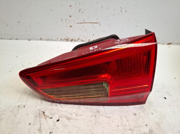 Kia Ceed jobb h�ts� bels� l�mpa (92404A23) foto