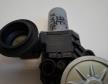 Toyota Hilux jobb els� ablakemel� motor (857100K180)