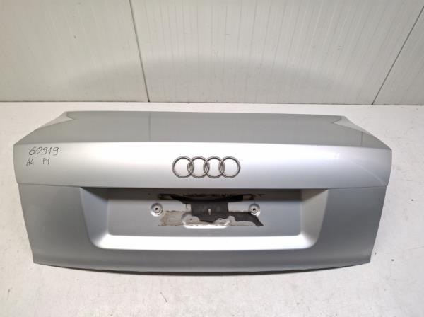Audi A4 csomagt�rajt�  foto