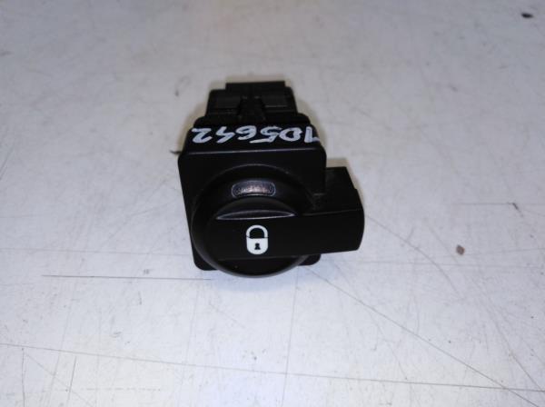 Citroen C4 kzpontizr kapcsol (96476626XT) foto