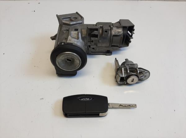 Ford Fiesta gyjtskapcsol kulcsos  foto