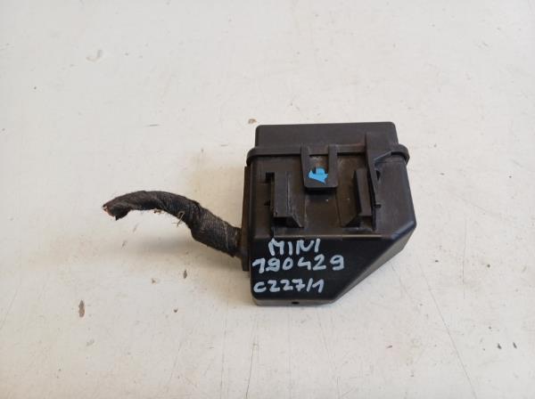 Mini Clubman biztostktbla motortr (61142755704) foto