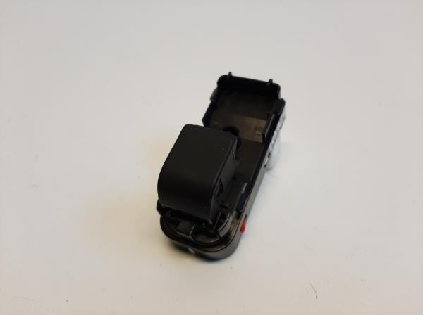 Mazda 2 jobb hts ablakemel kapcsol (D09H66370) foto