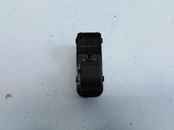 Mazda CX-3 jobb hts ablakemel kapcsol (D09H66370) foto