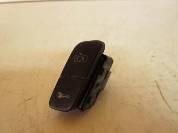 VW Polo kzpontizr kapcsol (6Q1962125) foto